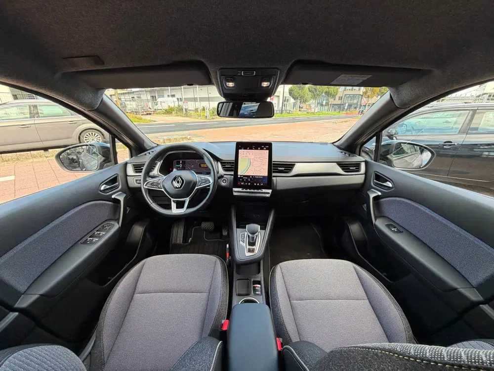 Renault Captur 1.6 E-Tech full hybrid 145 techno AUT uit 2025, foto 2