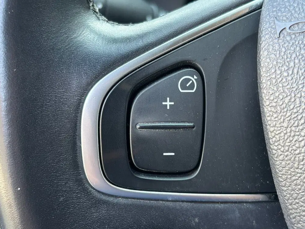 Renault Clio Estate 0.9 TCe Intens uit 2019, foto 13