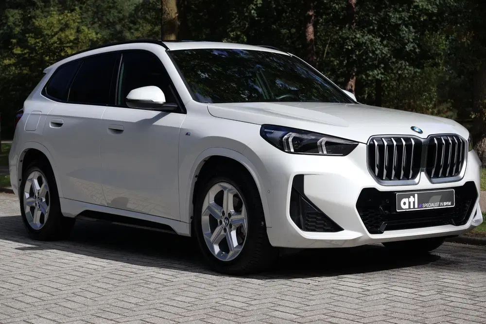 BMW X1 sDrive18i M-Pakket uit 2024, foto 11