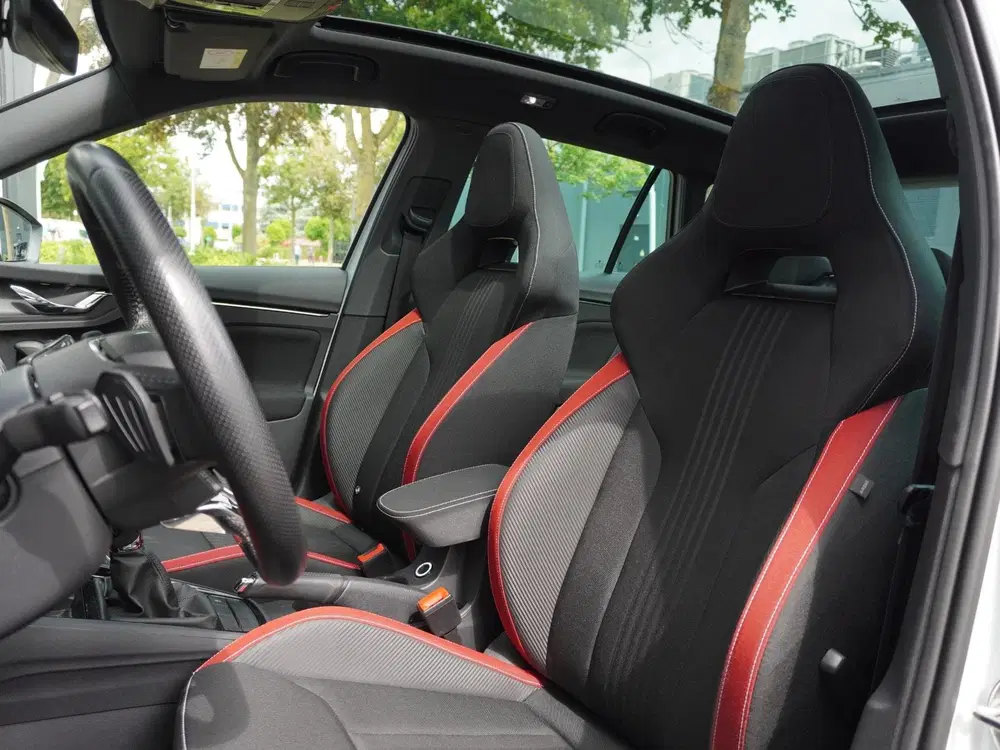 Skoda Kamiq TSI 110 DSG Monte Carlo AUTOMAAT uit 2024, foto 15