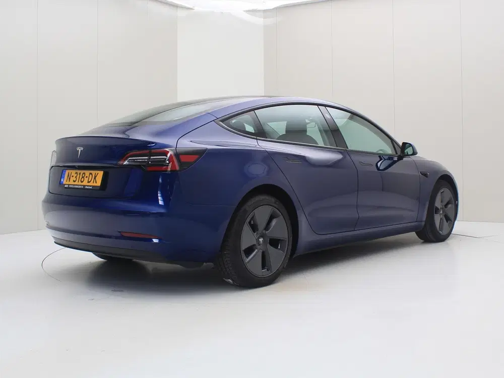 Tesla Model 3 Standard RWD Plus FACELIFT 90.7% SoH [ LFP uit 2021, foto 2