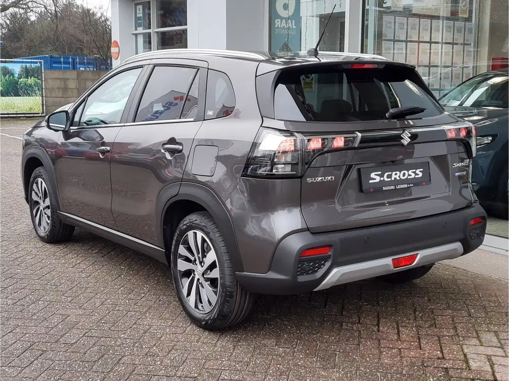 Suzuki S-Cross 1.4 BOOSTERJET STYLE HYBRID AUTOMAAT uit 2026, foto 3
