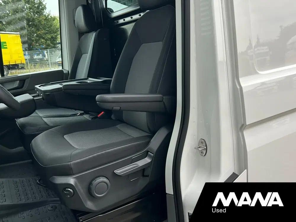 Volkswagen Crafter 35 2.0 TDI L3H3 140PK Automaat ZGAN Crui uit 2023, foto 14