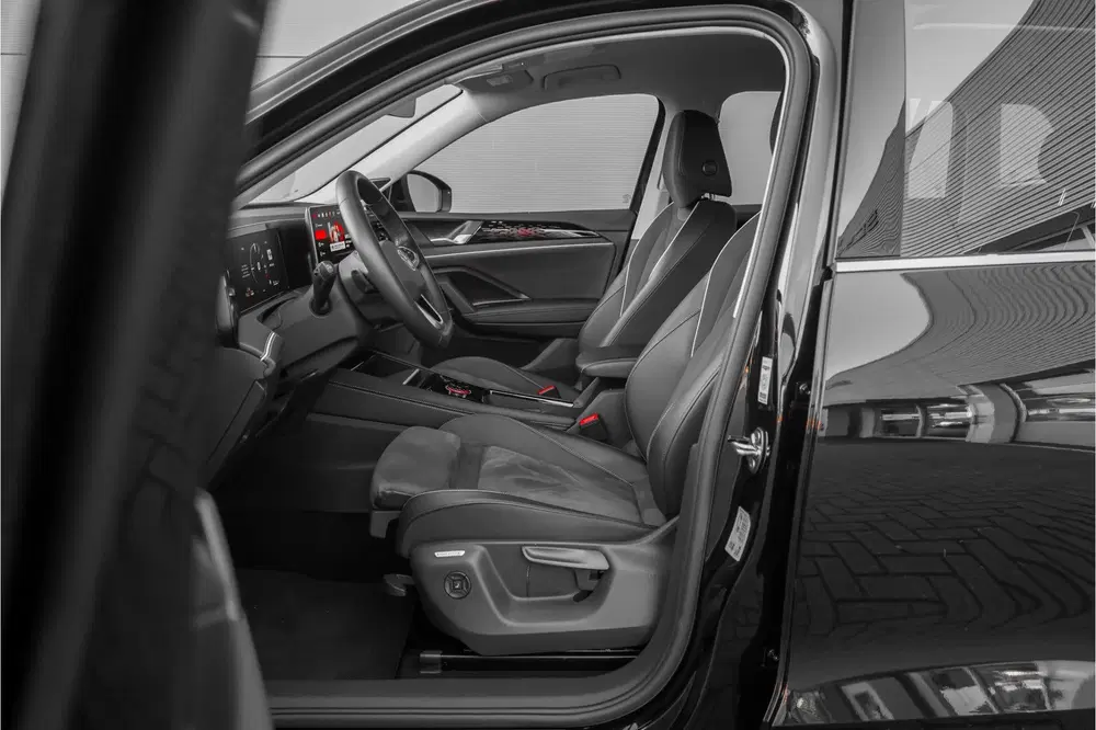 Volkswagen Tiguan 1.5 eHybrid Elegance ACC Camera H uit 2025, foto 4