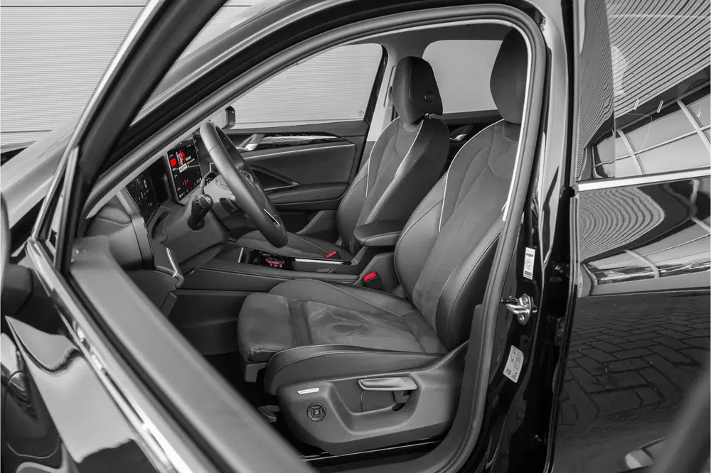 Volkswagen Tiguan 1.5 eHybrid Elegance ACC Camera H uit 2025, foto 5