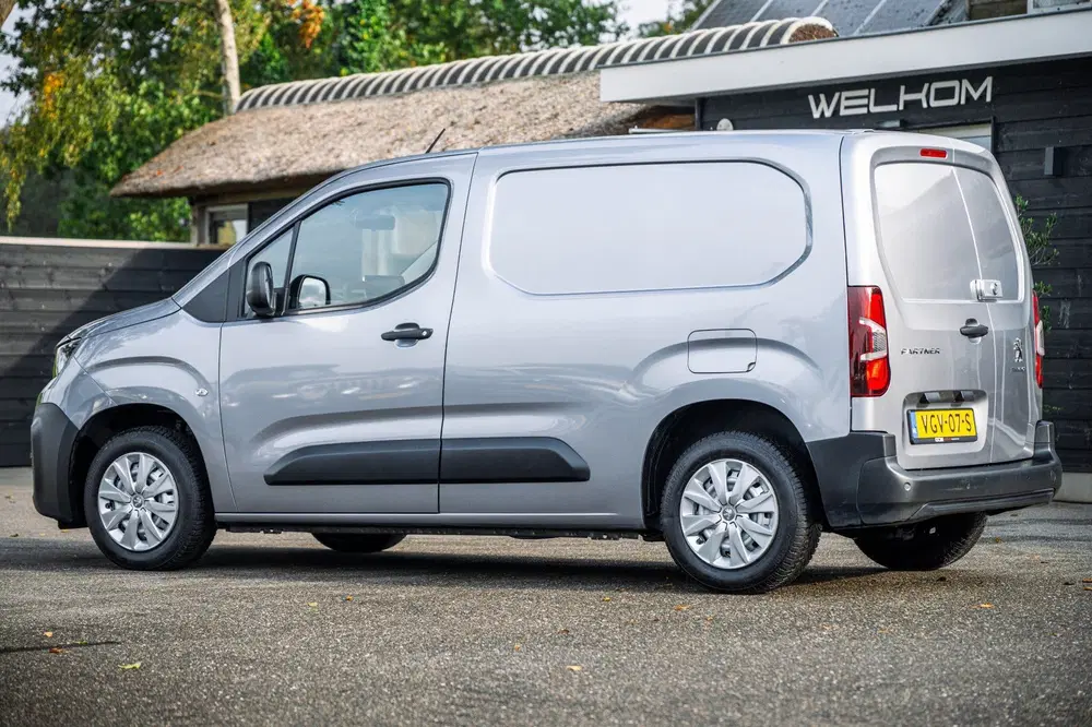Peugeot Partner 1.5 BlueHDI Premium Euro 6 I Kastinrichtin uit 2020, foto 14