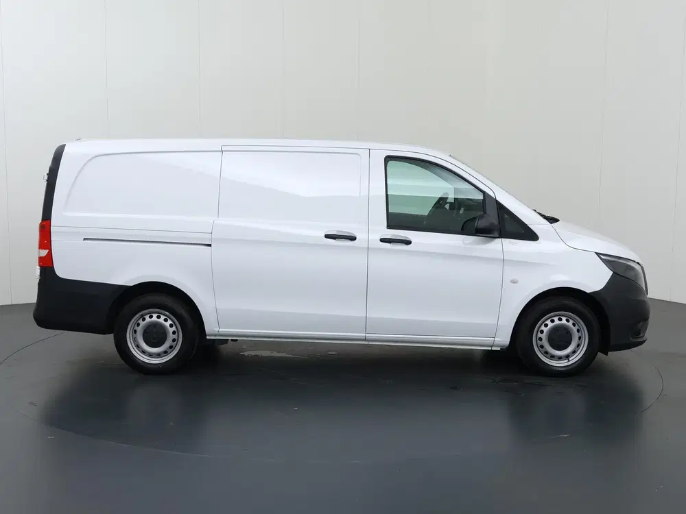 Mercedes-Benz Vito 114 CDI uit 2024, foto 6