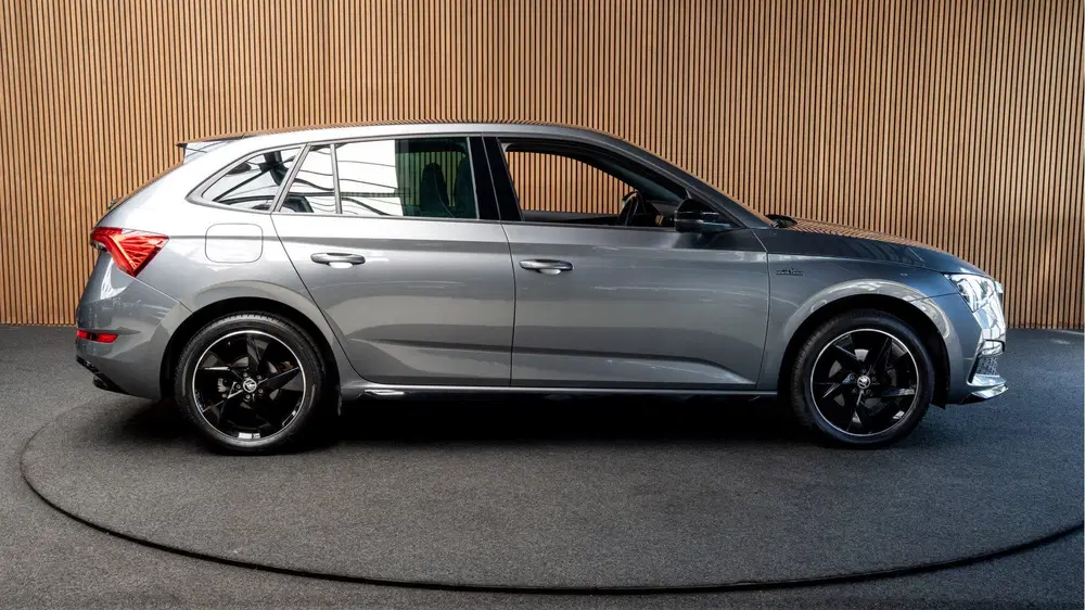 Skoda Scala 1.0 TSI Monte Carlo Matrix Navi Panodak Le uit 2023, foto 7