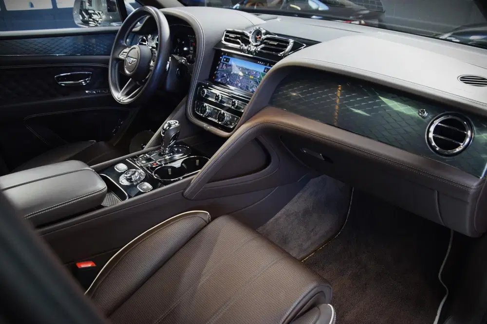 Bentley Bentayga 4.0 V8 Navi uit 2022, foto 5