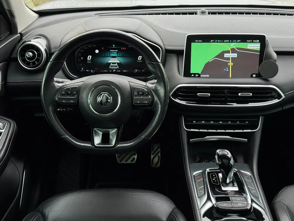 MG EHS 1.5 TGDI Luxury uit 2023, foto 15