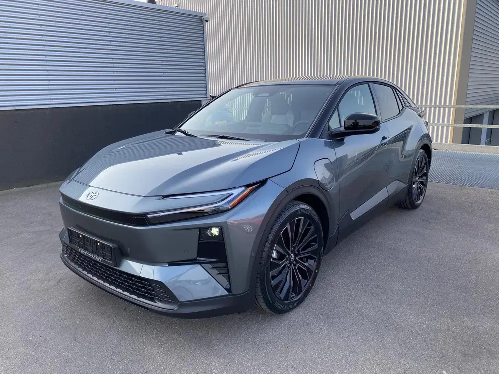 Toyota C-HR Executive AWD 77 kWh Direct leverbaar uit 2026, foto 3