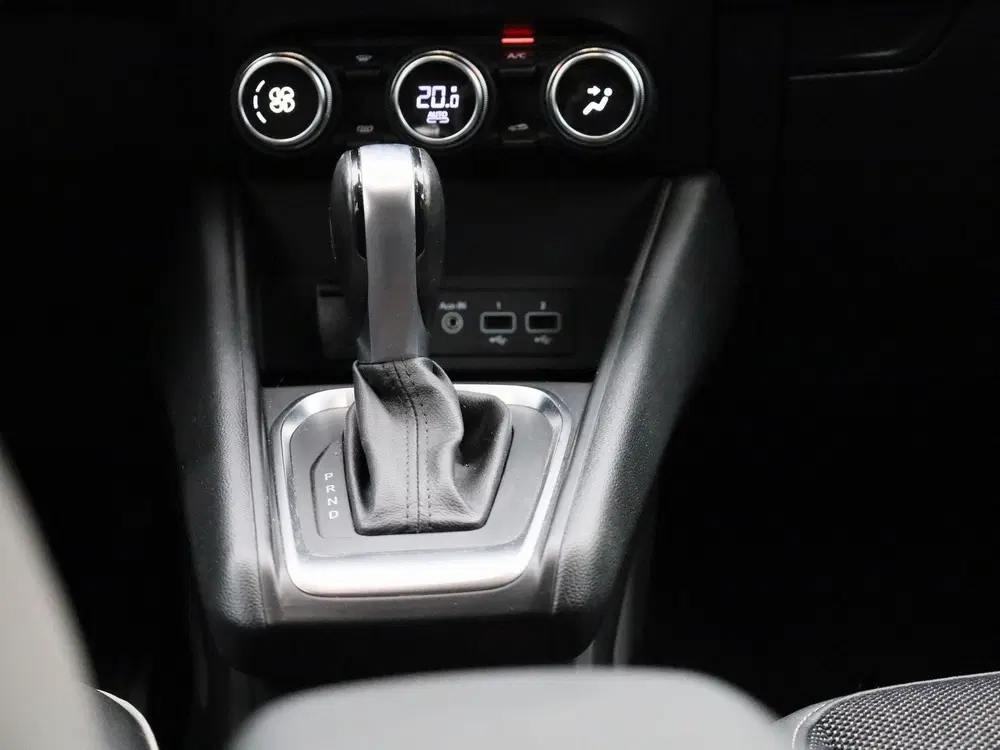 Renault Captur 1.3 TCe 130 Intens uit 2020, foto 10