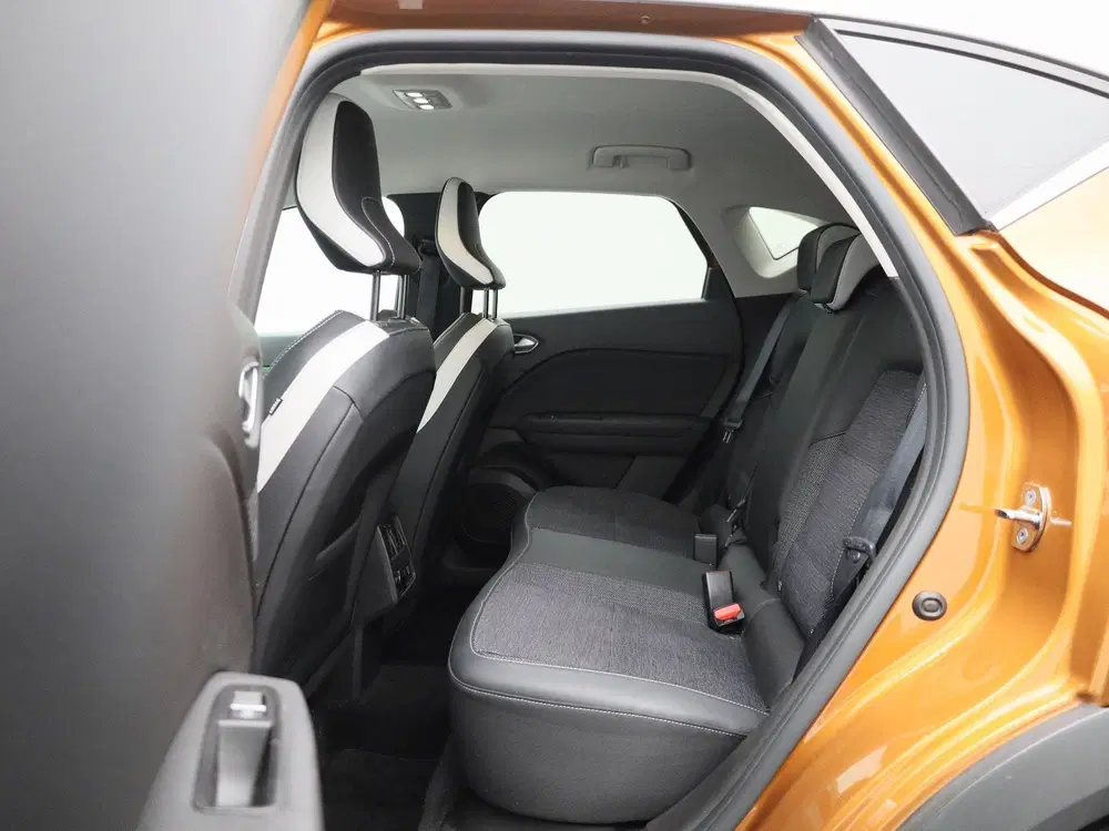 Renault Captur 1.3 TCe 130 Intens uit 2020, foto 12