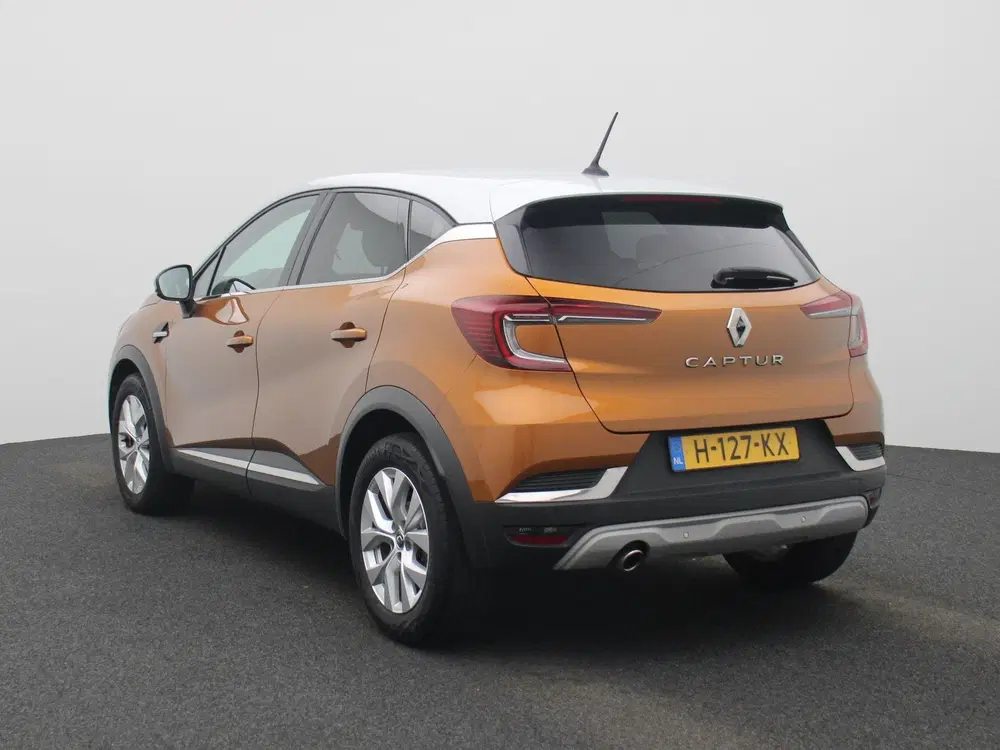 Renault Captur 1.3 TCe 130 Intens uit 2020, foto 2
