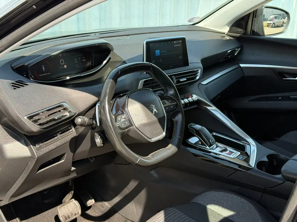 Peugeot 5008 1.2 PureTech Active uit 2019, foto 15