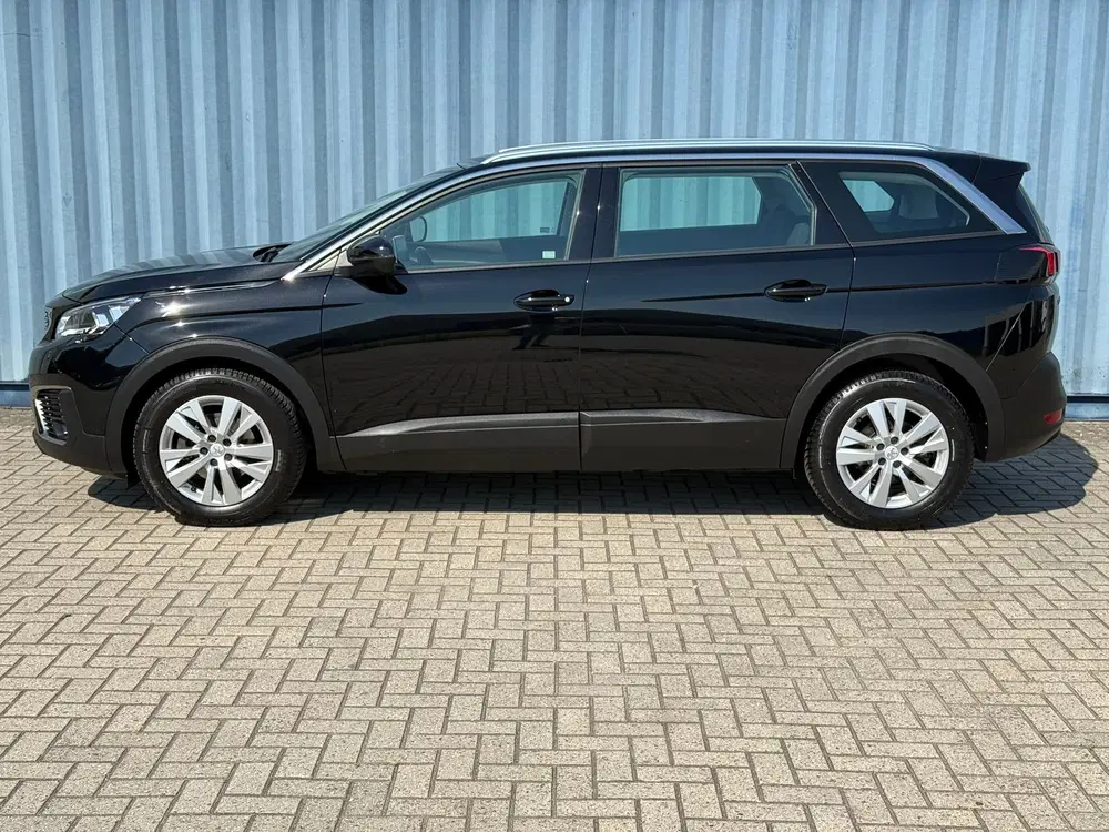 Peugeot 5008 1.2 PureTech Active uit 2019, foto 2