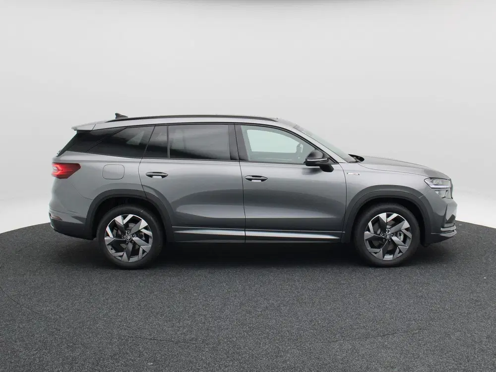 Skoda Kodiaq Sportline Business 1.5 TSI PHEV 204 PK uit 2026, foto 6