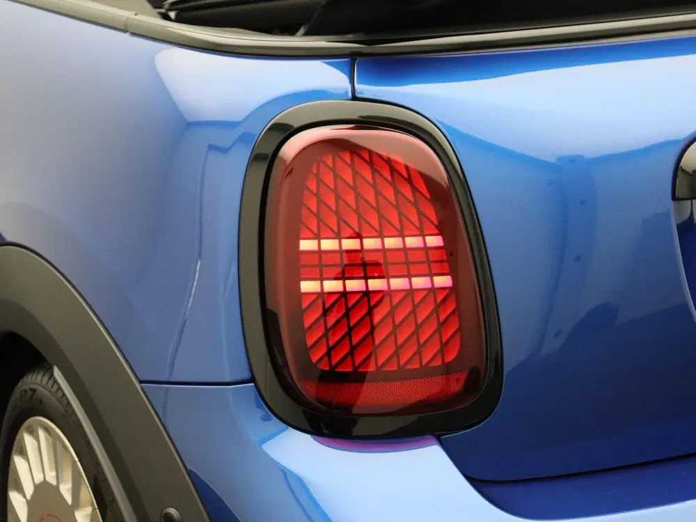 Mini Cabrio Cooper C Pakket M + Stuurwielrand verwarmd uit 2025, foto 9