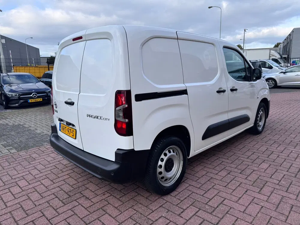 Toyota Proace City 1.5 D-4D Live Automaat Euro 6 uit 2022, foto 6