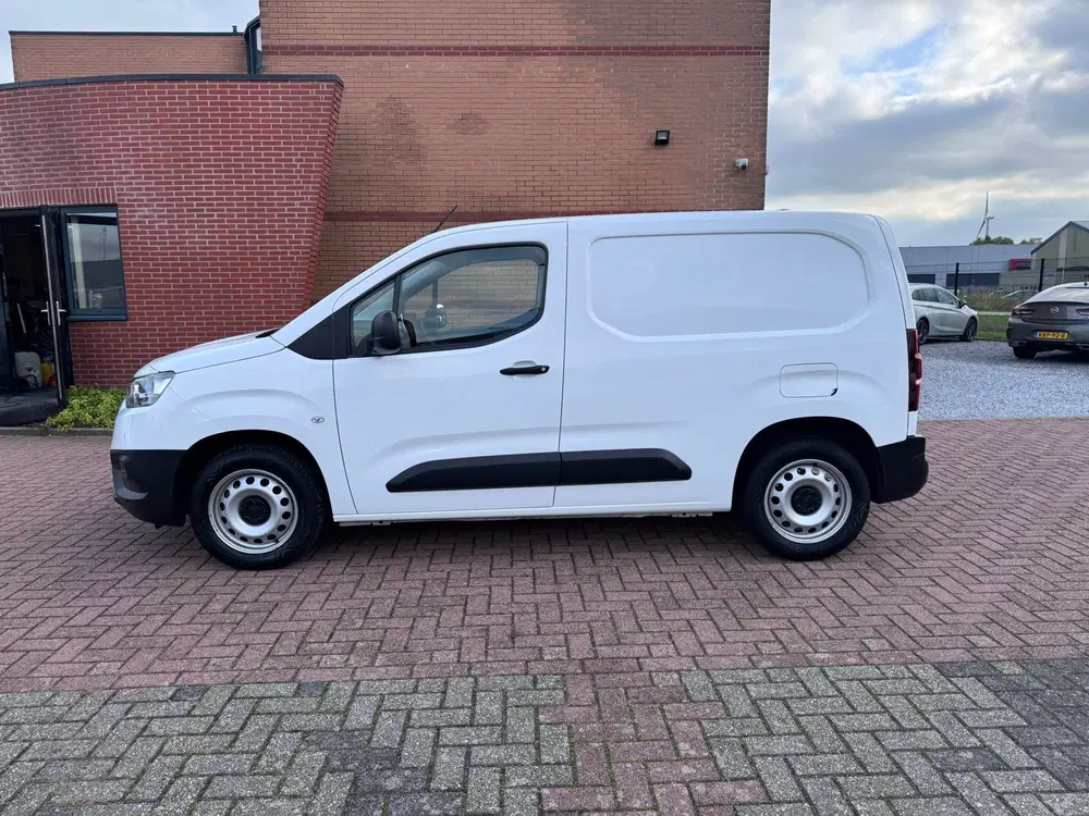 Toyota Proace City 1.5 D-4D Live Automaat Euro 6 uit 2022, foto 9