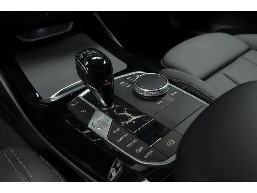 BMW X3 xDrive20i High Exe M-Pakket Leer Camera HU uit 2023, foto 15