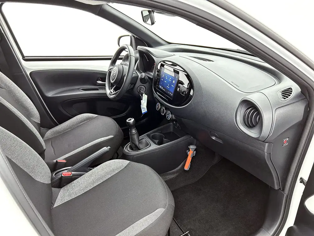 Toyota Aygo X 1.0 VVT-i MT Play uit 2025, foto 6