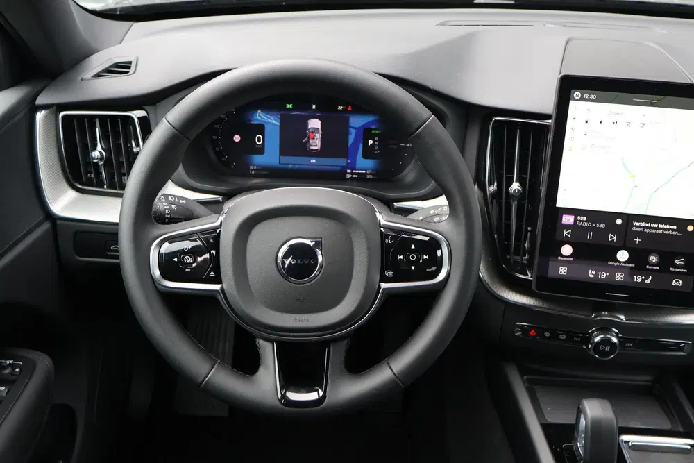 Volvo XC60 2.0 T6 Plug-in hybrid AWD Essential uit 2026, foto 9