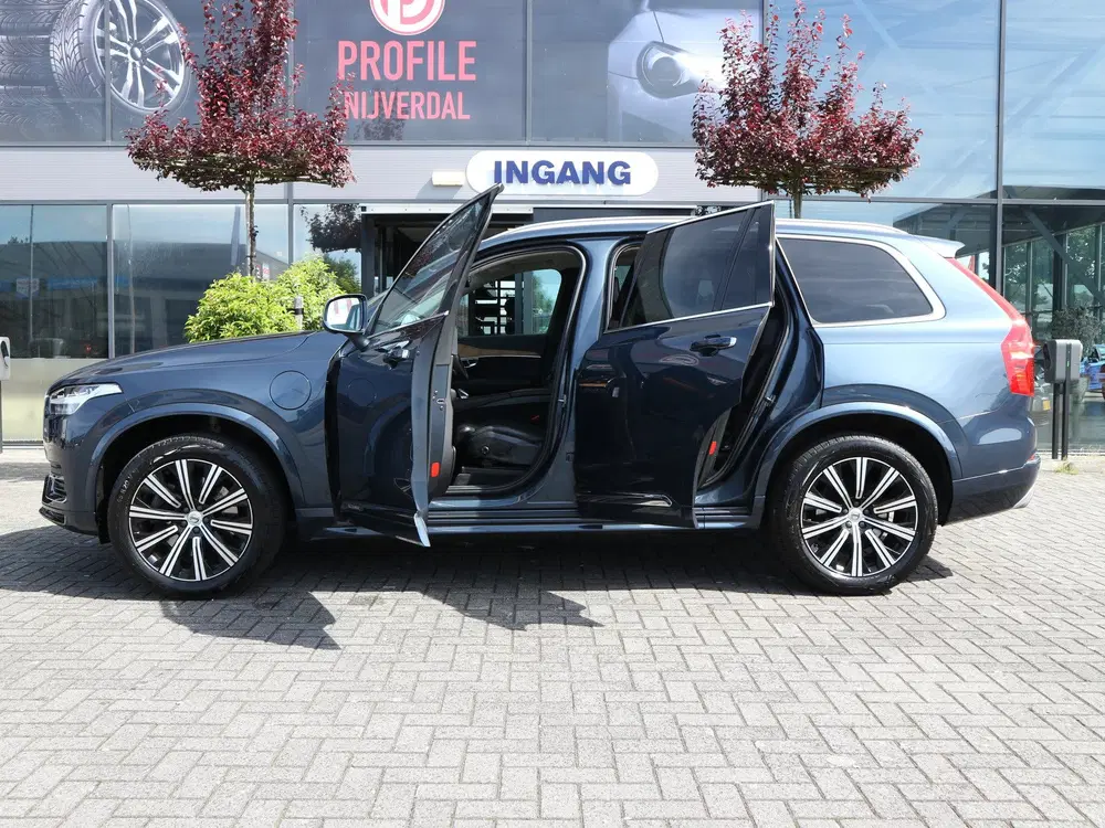 Volvo XC90 2.0 T8 Recharge AWD Inscription 7 PERS TRE uit 2020, foto 7