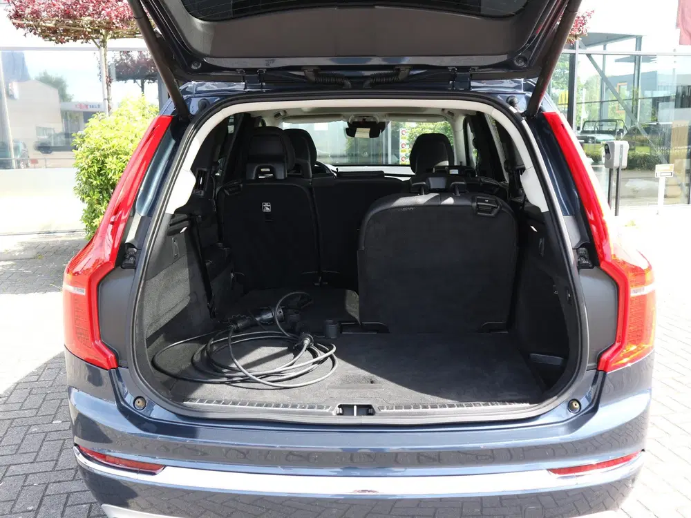 Volvo XC90 2.0 T8 Recharge AWD Inscription 7 PERS TRE uit 2020, foto 8