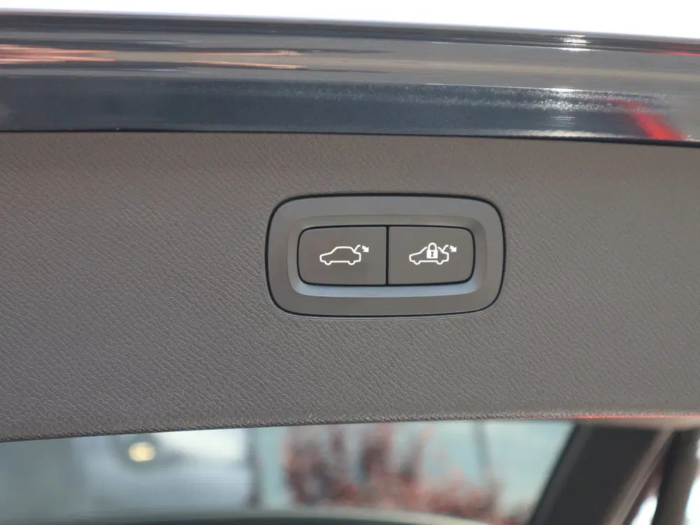 Volvo XC90 2.0 T8 Recharge AWD Inscription 7 PERS TRE uit 2020, foto 9