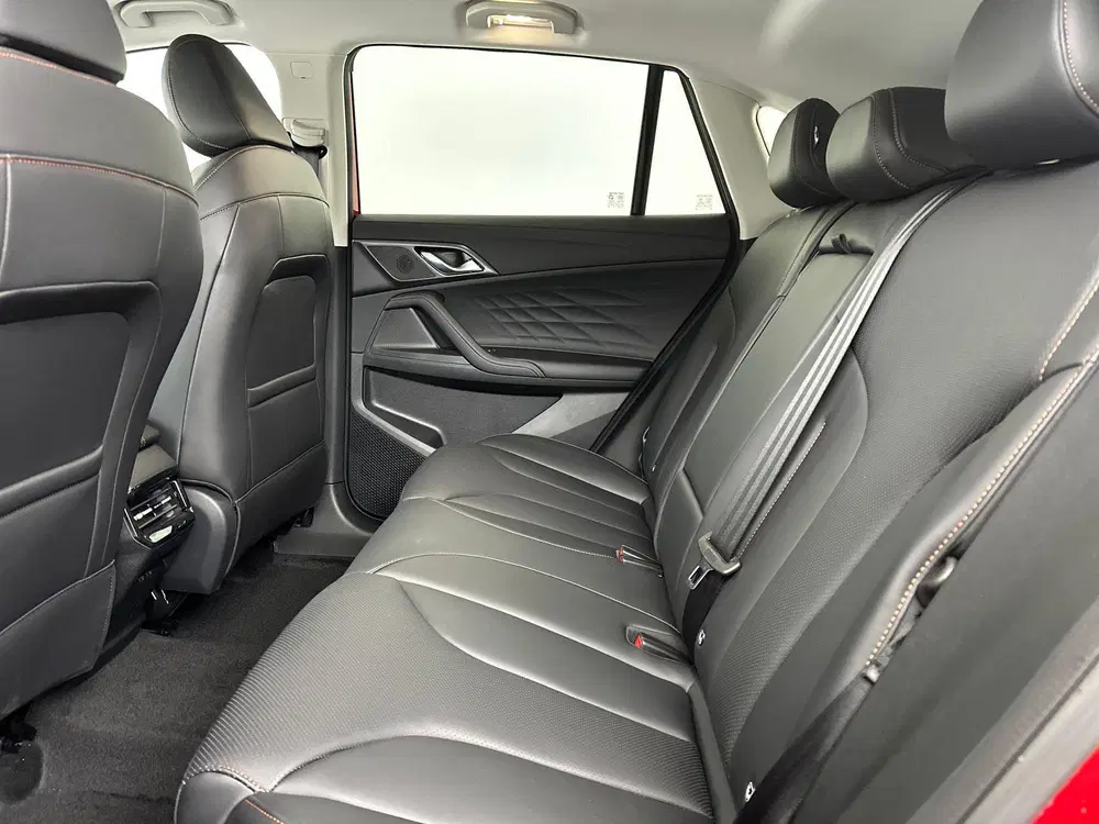 MG HS 1.5T PHEV Luxury Black Edition uit 2026, foto 14