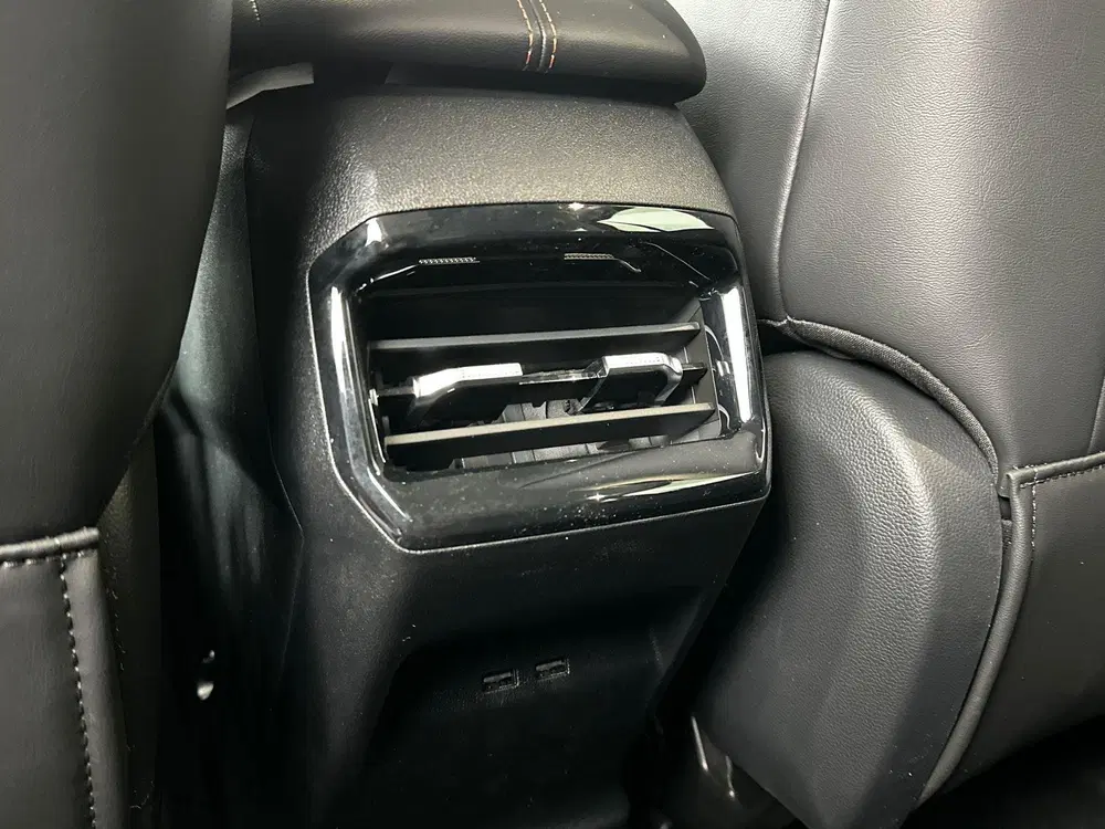 MG HS 1.5T PHEV Luxury Black Edition uit 2026, foto 15