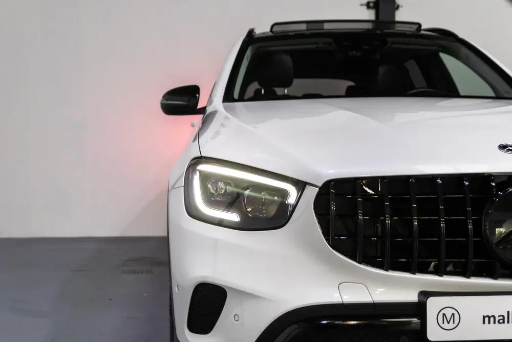 Mercedes-Benz GLC 300e 4MATIC PANO uit 2020, foto 14