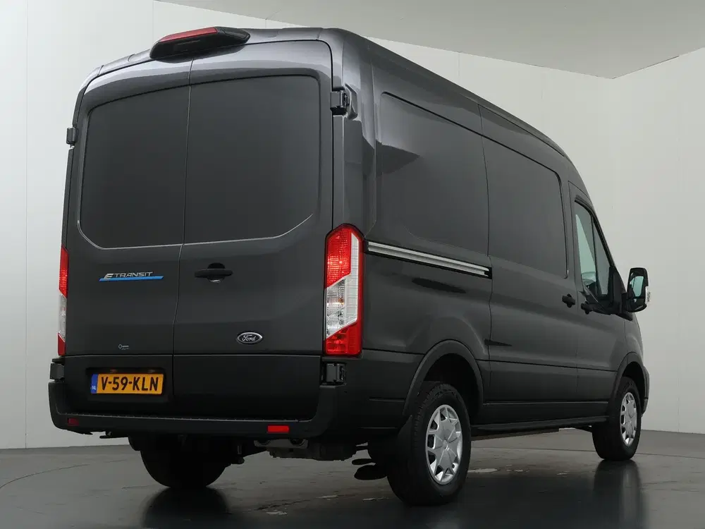 Ford Transit Ford E-Transit 350 uit 2024, foto 2