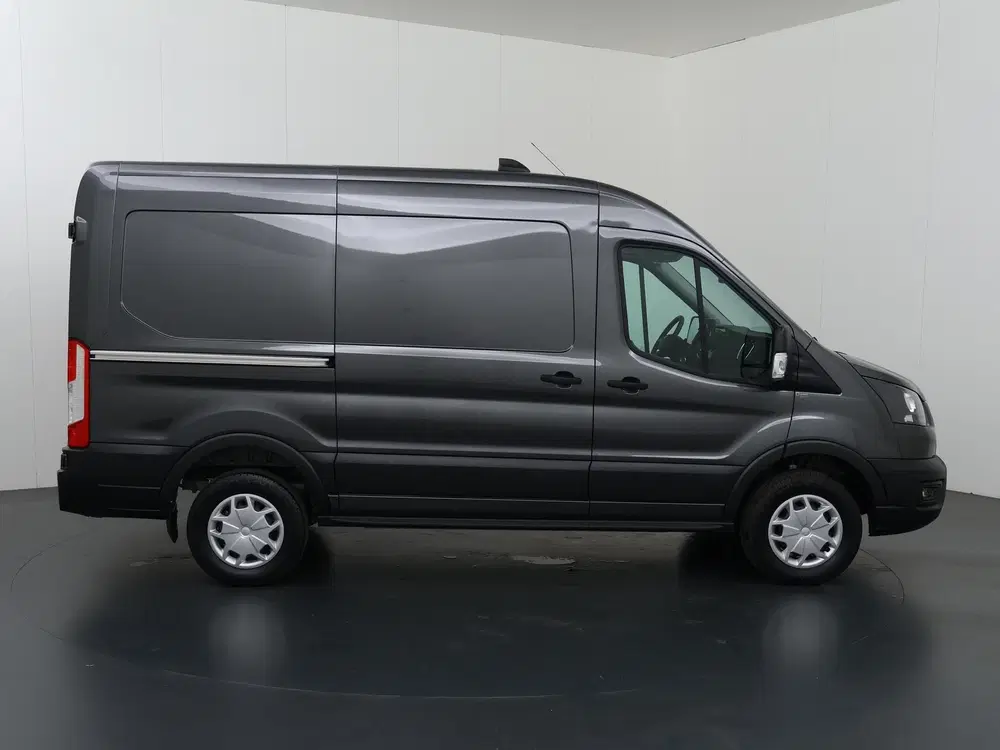 Ford Transit Ford E-Transit 350 uit 2024, foto 6