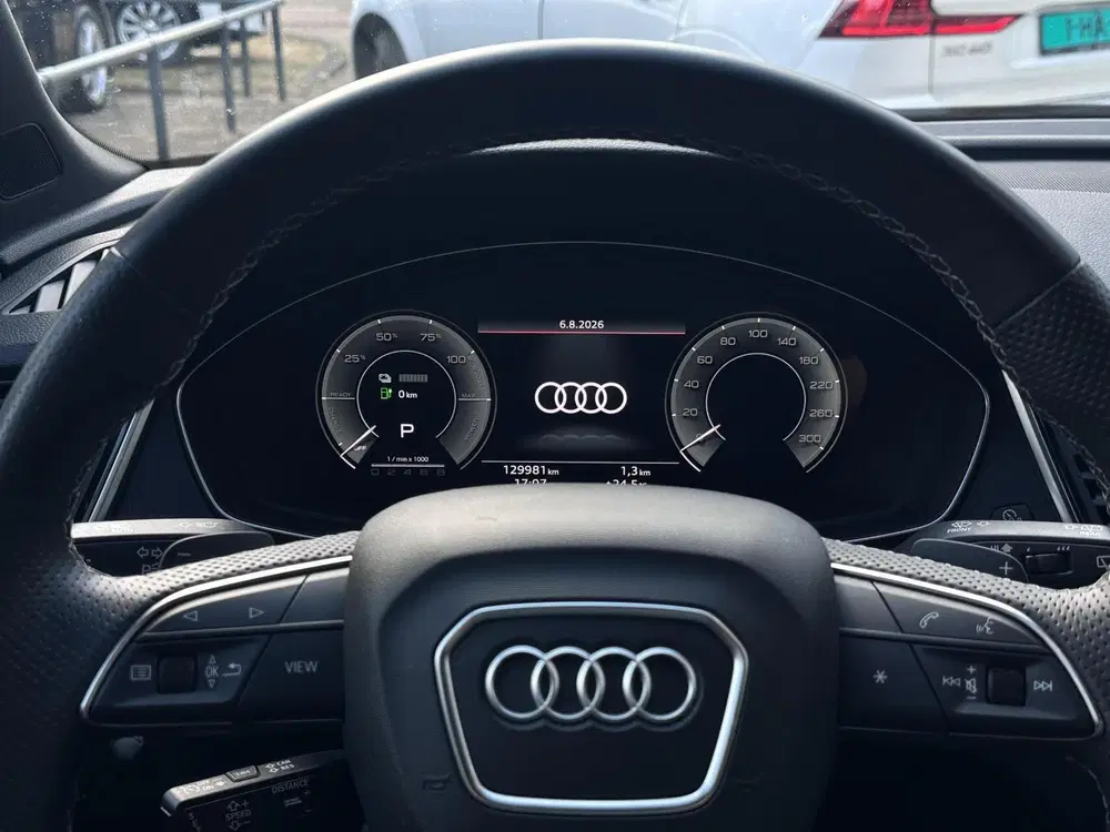 Audi Q5 55 TFSI e S-Line Led uit 2022, foto 10