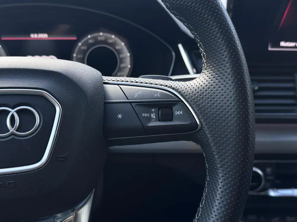 Audi Q5 55 TFSI e S-Line Led uit 2022, foto 12