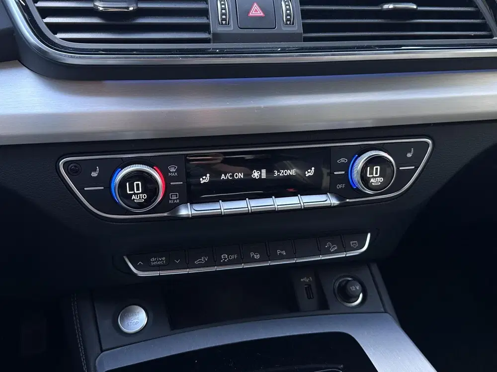 Audi Q5 55 TFSI e S-Line Led uit 2022, foto 14
