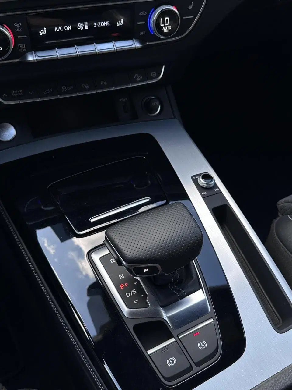 Audi Q5 55 TFSI e S-Line Led uit 2022, foto 15