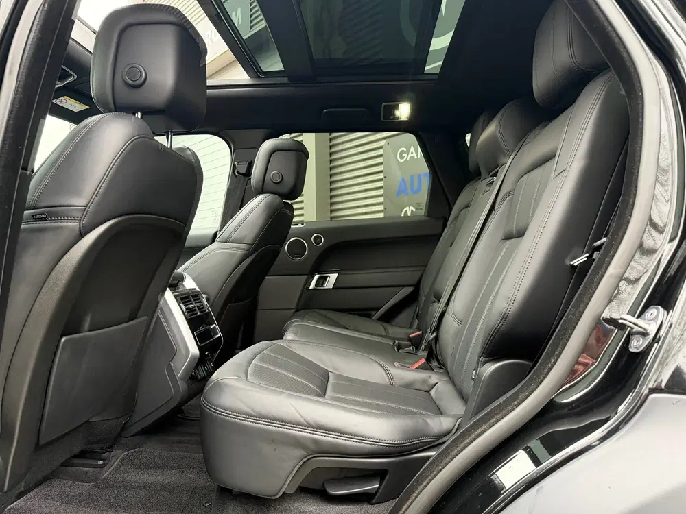 Land Rover Range Rover Sport P400e HSE Dynamic Stealth 404PK uit 2021, foto 11