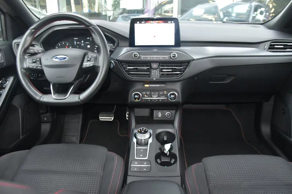 Ford Focus 1.5 EcoBoost ST-Line AUT uit 2019, foto 12