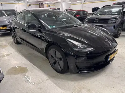 Tesla Model 3 uit 2021