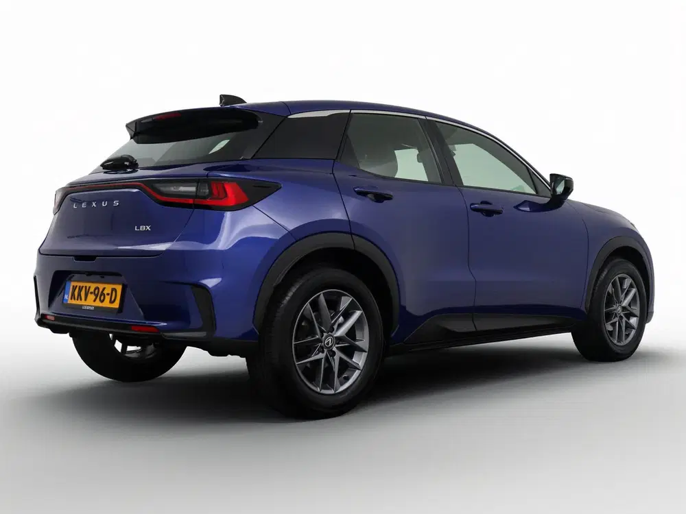 Lexus LBX 1.5 2WD (bj 2026 uit 2026, foto 2