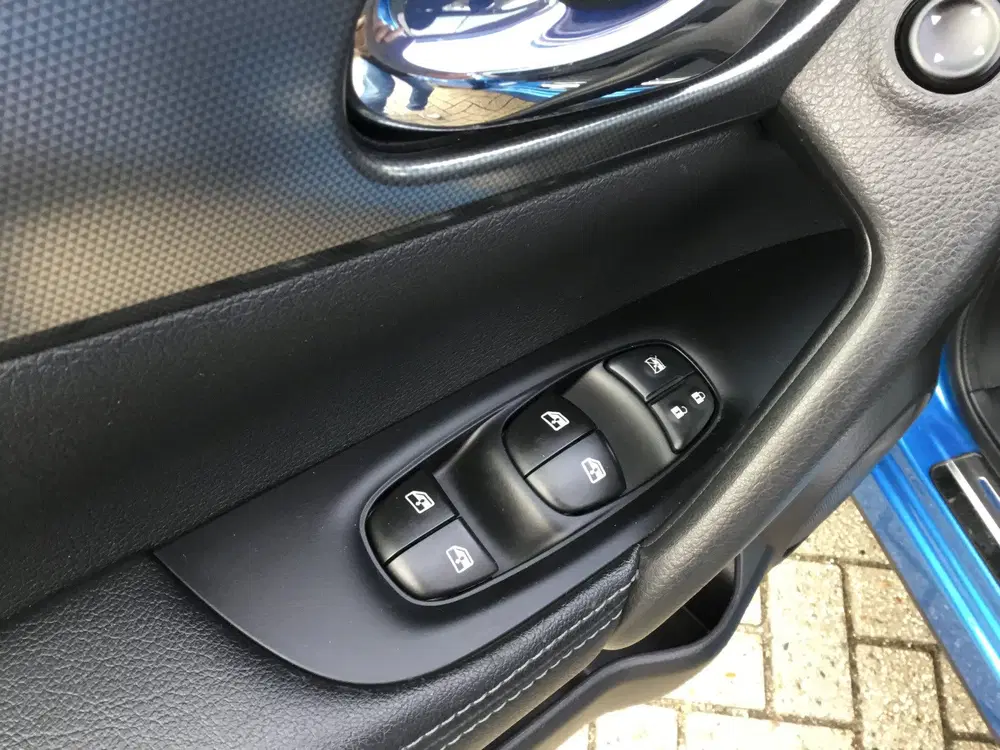 Nissan Qashqai 1.3 DIG-T 160 DCT N-Connecta+Design Pack uit 2019, foto 12