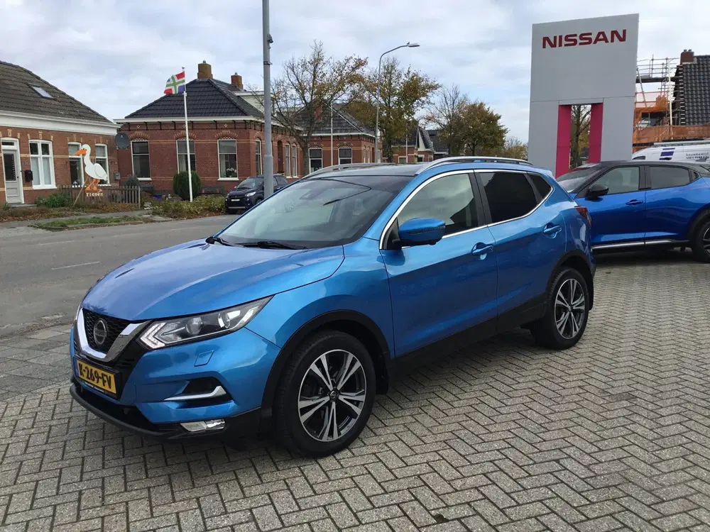 Nissan Qashqai 1.3 DIG-T 160 DCT N-Connecta+Design Pack uit 2019, foto 2