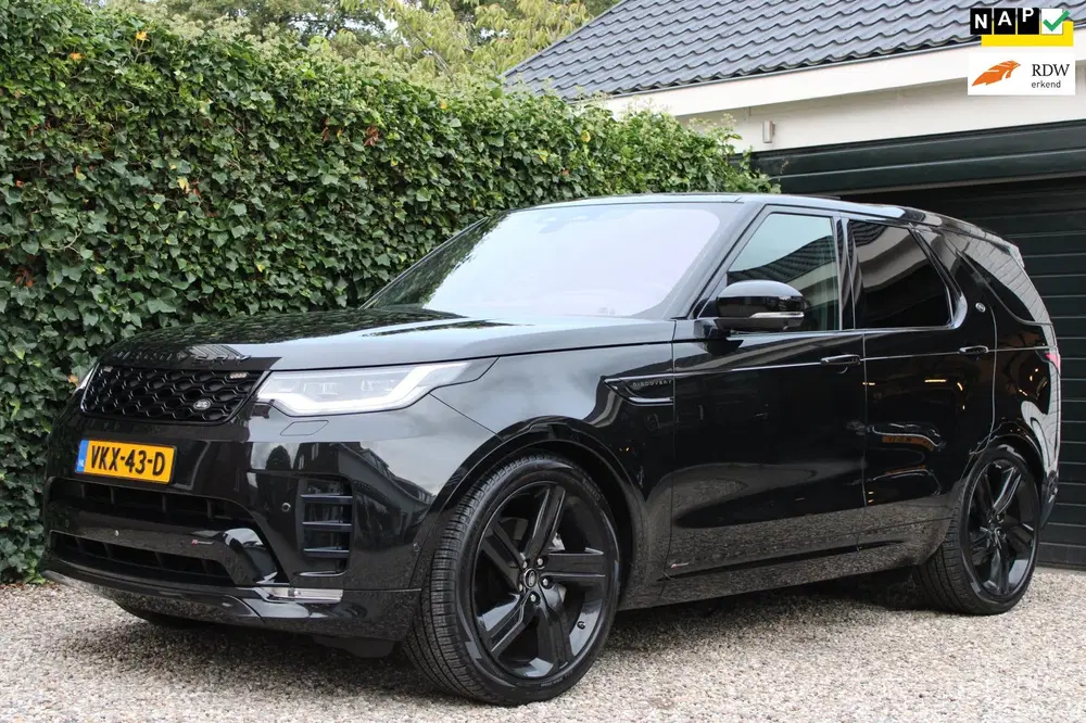 Land Rover Discovery 3.0 D300 R-Dynamic HSE uit 2021