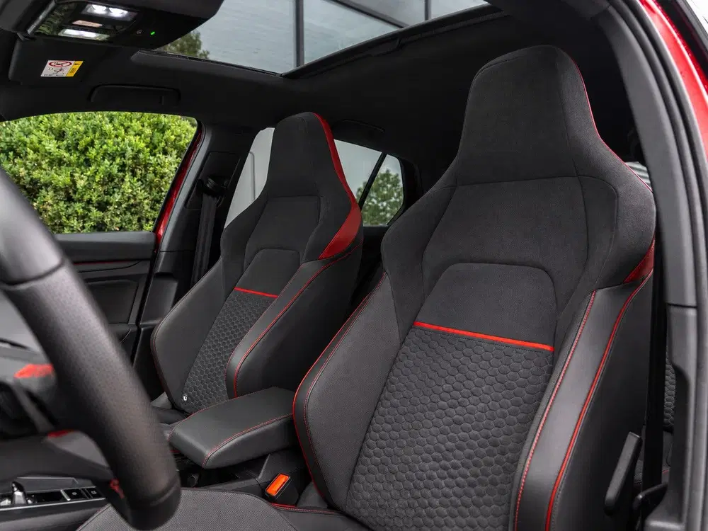 Volkswagen Golf 2.0 TSI GTI Clubsport uit 2022, foto 13