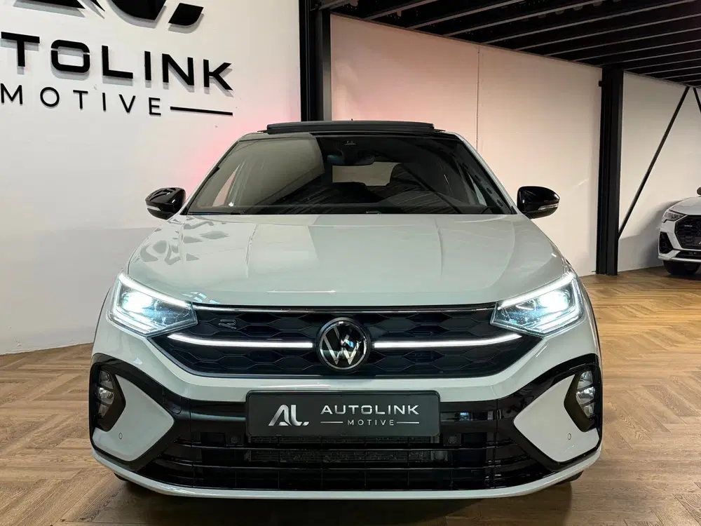 Volkswagen Taigo 1.5 TSI 3xR-Line PANO CAM CARPLAY IQ Ascot uit 2022, foto 2