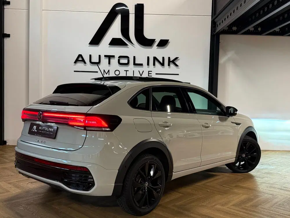 Volkswagen Taigo 1.5 TSI 3xR-Line PANO CAM CARPLAY IQ Ascot uit 2022, foto 4