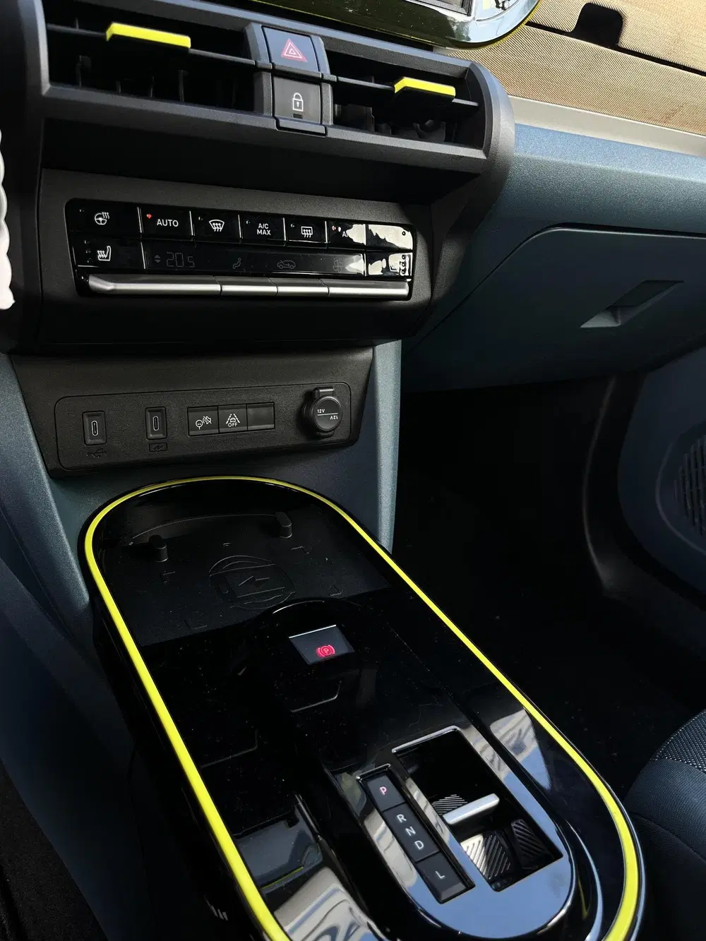 Fiat Grande Panda 1.2 Hybrid La Prima uit 2026, foto 8